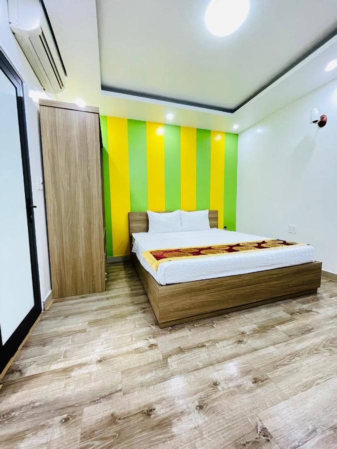 Hung Vuong Hotel Ha Long Esterno foto