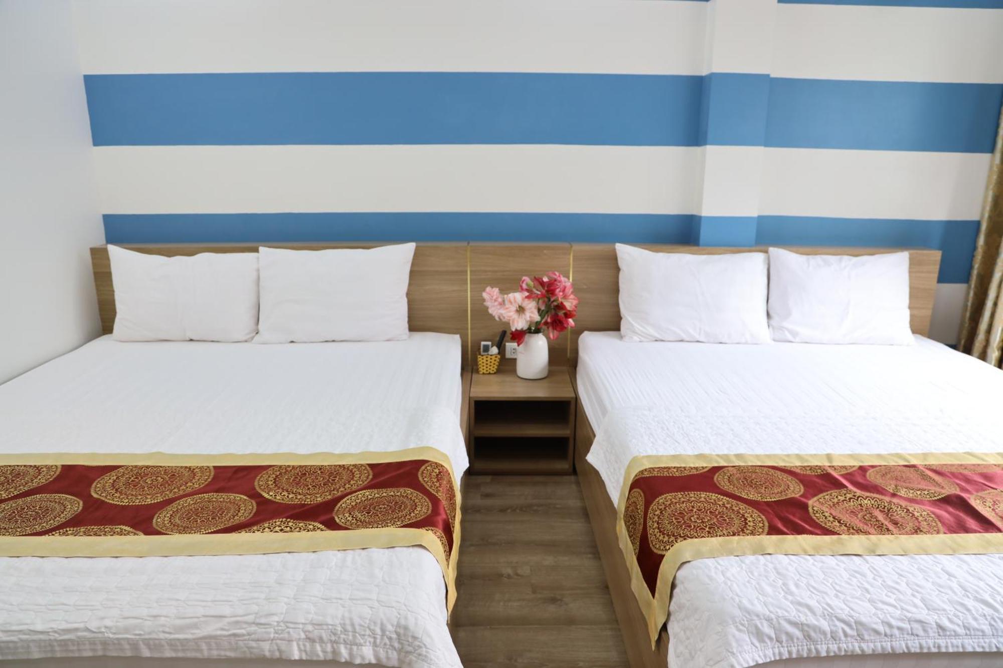 Hung Vuong Hotel Ha Long Esterno foto