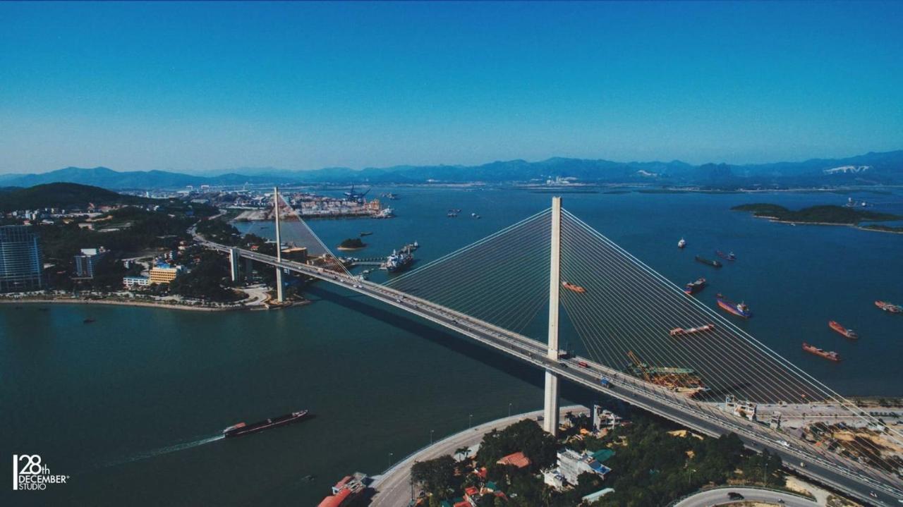 Hung Vuong Hotel Ha Long Esterno foto